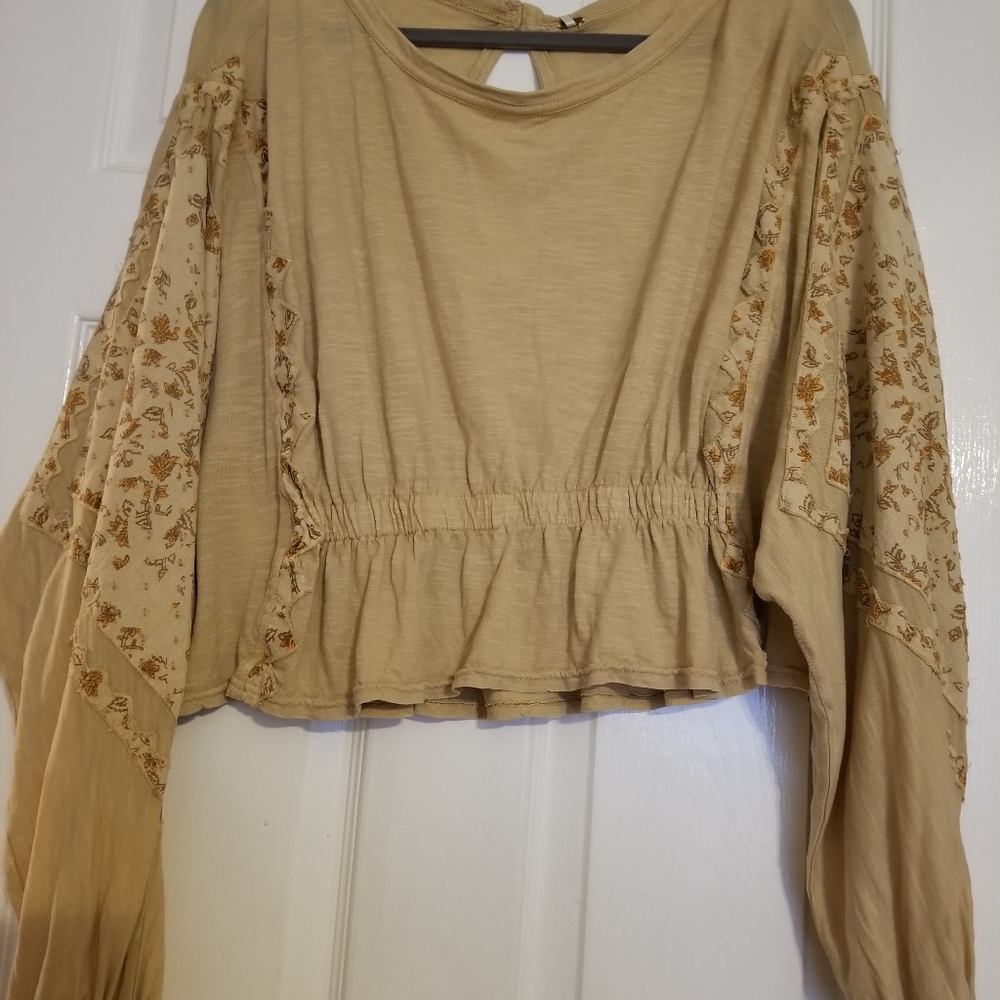 Free People peasant top size mediym